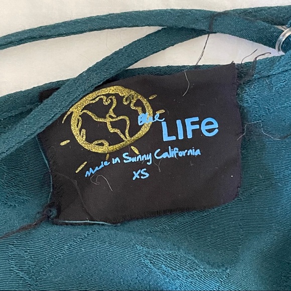 PLANET BLUE | Emerald long maxi dress - Picture 4 of 4